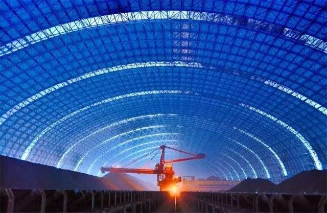 东城亿优钢构工程师为您解析原料场封闭技术的特点和类型